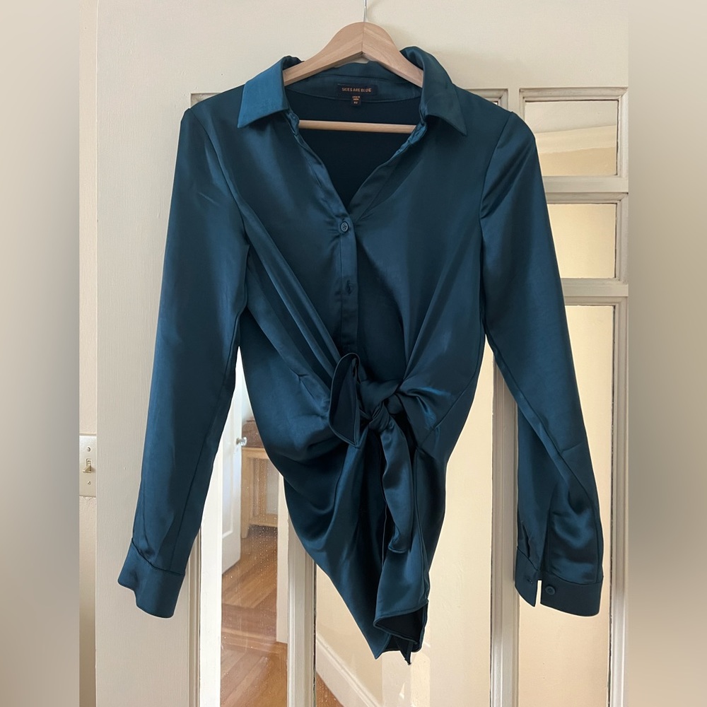 Stunning blue satin pant set